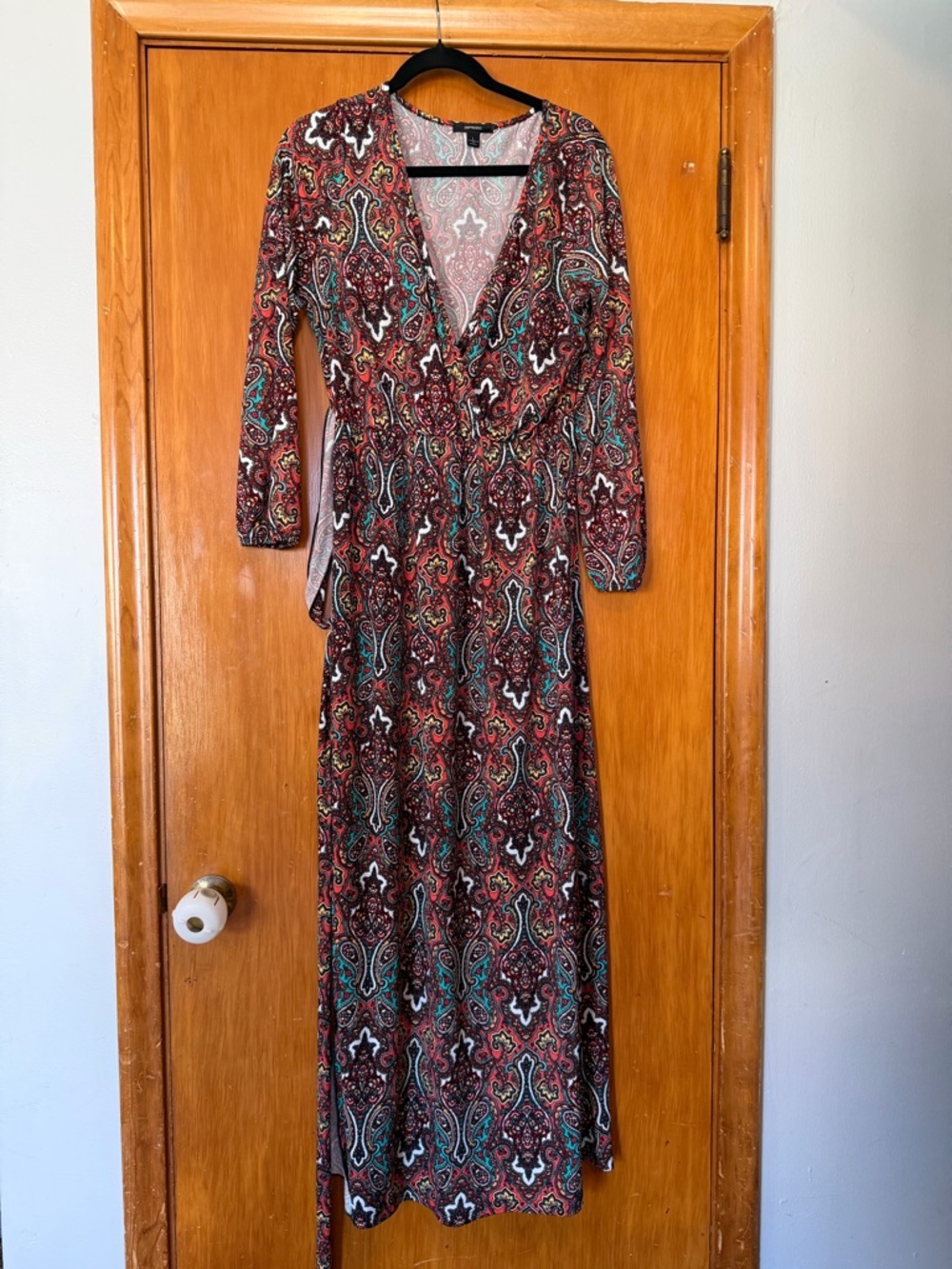 Espresso Burgundy Paisley V-Neck Maxi Dress